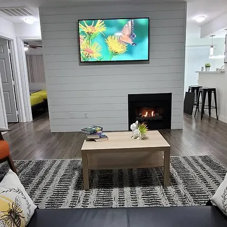 L - Fully Remodeled And Professionally Decorated Las Vegas Exterior photo